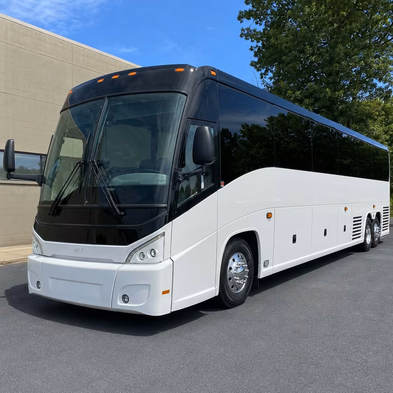 fort cavazos contractor and defense workforce shuttle services in killeen