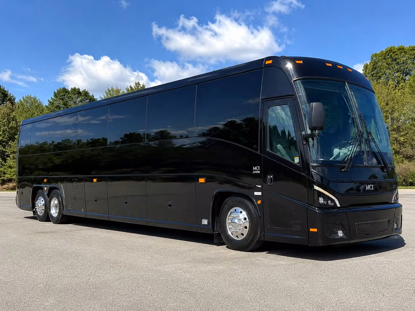 fort hood soldiers and civilian groups both love killeen concert bus rentals